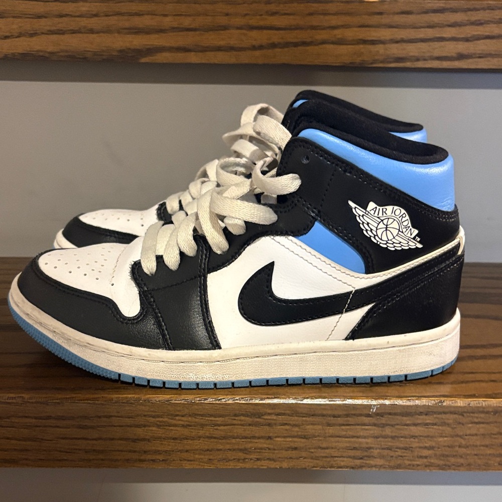 Nike Air Jordan Black and Blue Sneakers